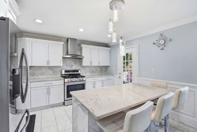 13080 W 28th Street, Zion, IL 60099