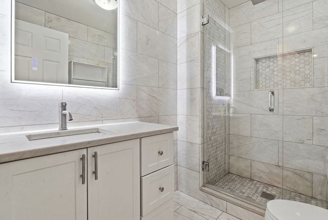 13080 W 28th Street, Zion, IL 60099