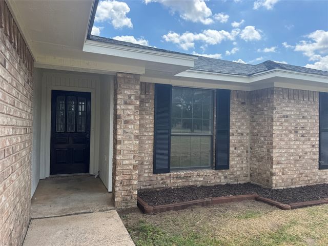602 Valley Trail Drive, Weatherford, TX 76087