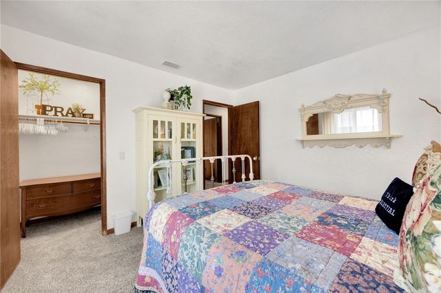 221 East, Norco, CA 92860