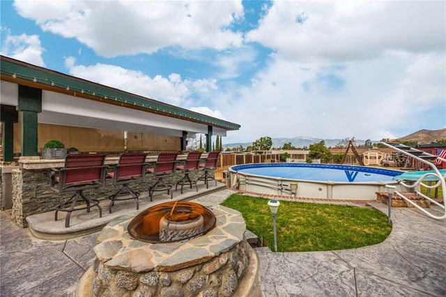 221 East, Norco, CA 92860