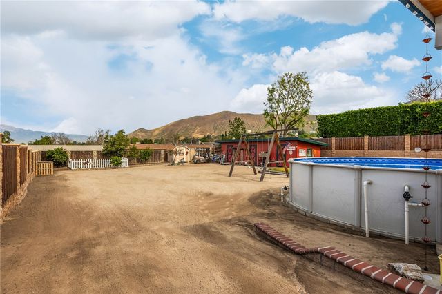 221 East, Norco, CA 92860