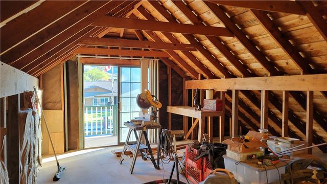 221 East, Norco, CA 92860