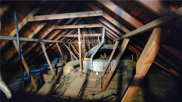 221 East, Norco, CA 92860