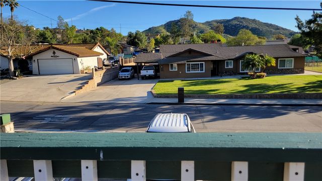 221 East, Norco, CA 92860