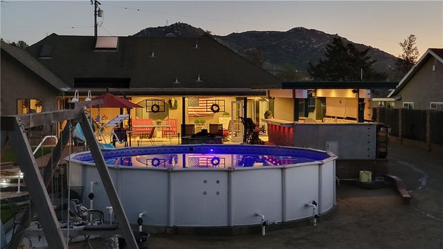 221 East, Norco, CA 92860