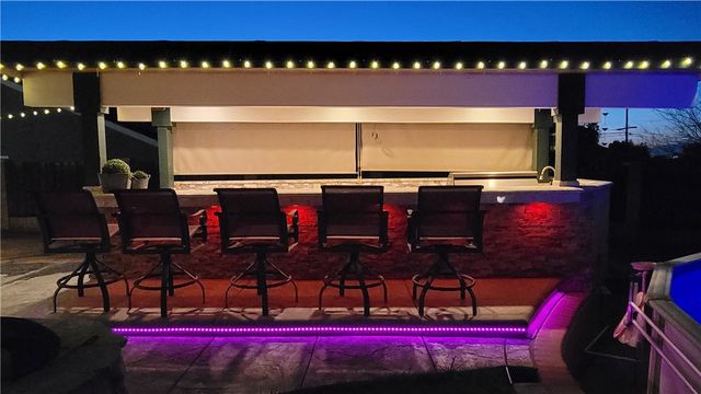 221 East, Norco, CA 92860