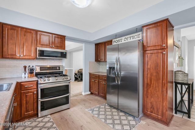 9 New Friendship Road, Howell, NJ 07731
