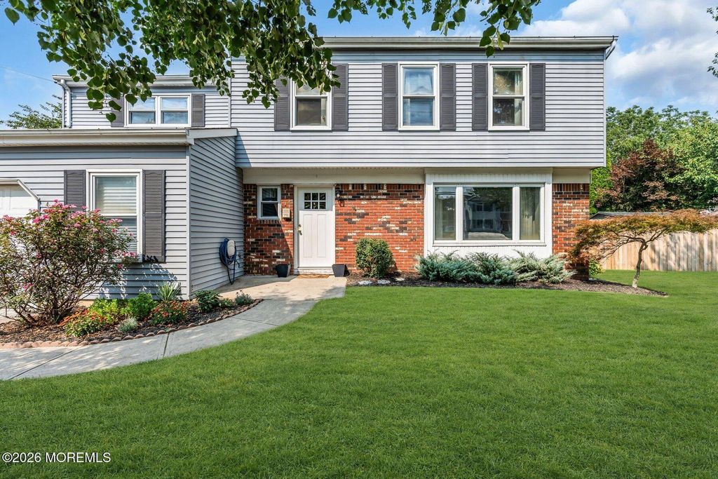 9 New Friendship Road, Howell, NJ 07731
