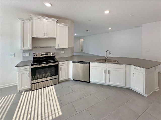 795 KAPI DRIVE, Groveland, FL 34736