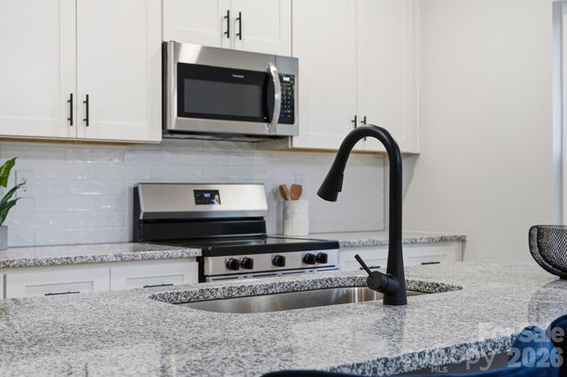 305 Mainsail Road, Salisbury, NC 28146