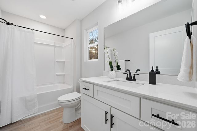 305 Mainsail Road, Salisbury, NC 28146