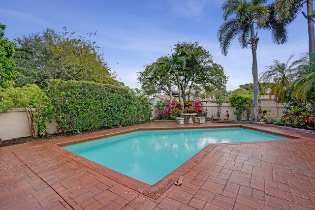 721 Deer Creek Via Genova, Deerfield Beach, FL 33442