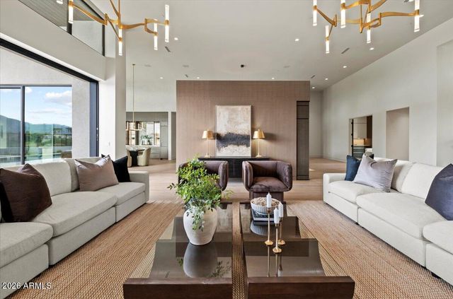 9790 N 56TH Street, Paradise Valley, AZ 85253