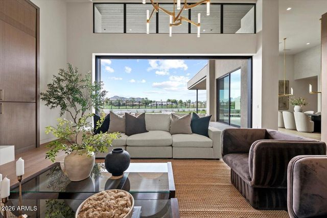 9790 N 56TH Street, Paradise Valley, AZ 85253