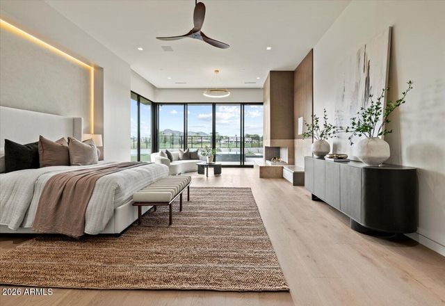 9790 N 56TH Street, Paradise Valley, AZ 85253