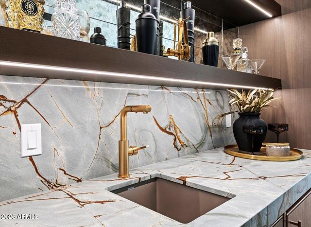 9790 N 56TH Street, Paradise Valley, AZ 85253