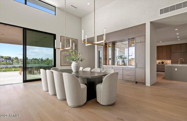 9790 N 56TH Street, Paradise Valley, AZ 85253