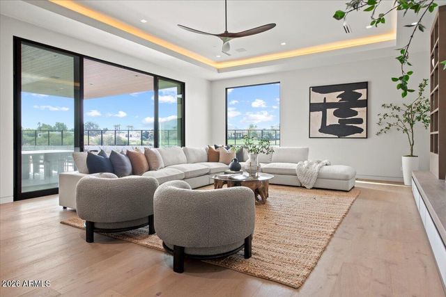 9790 N 56TH Street, Paradise Valley, AZ 85253