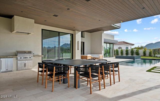 9790 N 56TH Street, Paradise Valley, AZ 85253