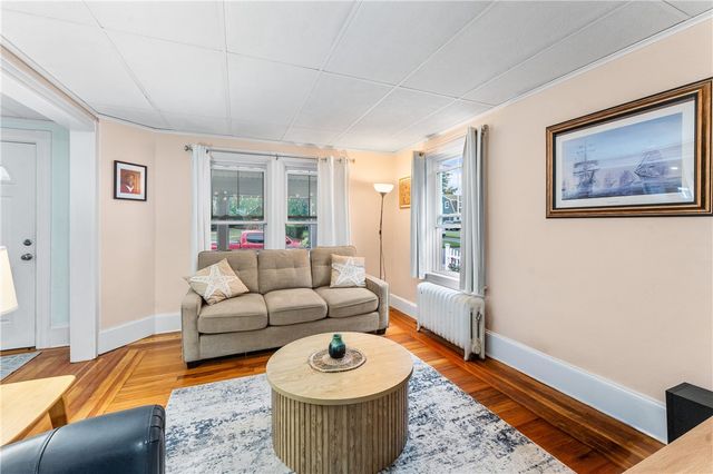 34 Kent Avenue, East Providence, RI 02914