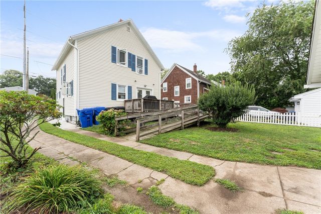 34 Kent Avenue, East Providence, RI 02914