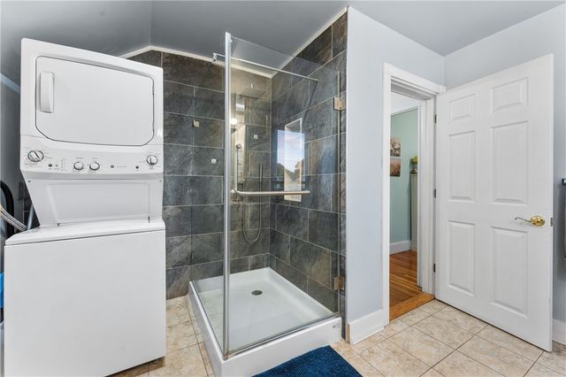 34 Kent Avenue, East Providence, RI 02914