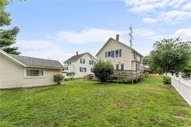 34 Kent Avenue, East Providence, RI 02914