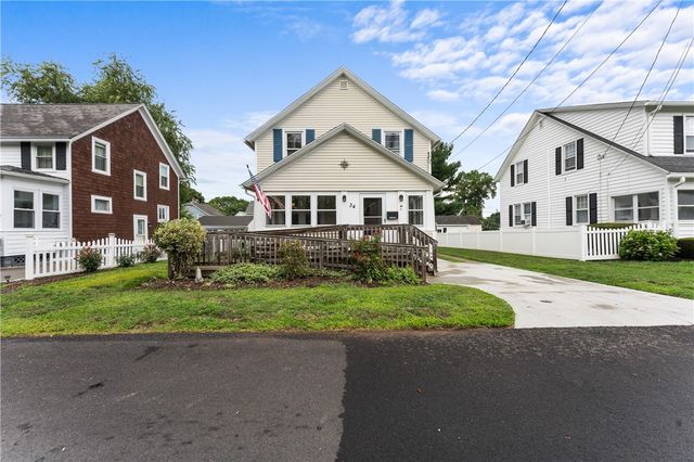 34 Kent Avenue, East Providence, RI 02914