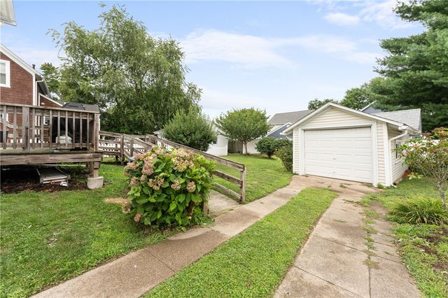 34 Kent Avenue, East Providence, RI 02914