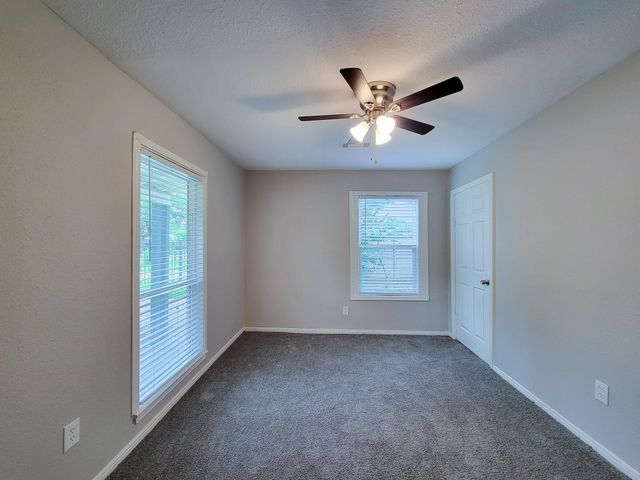 5606 Willow Glen Drive, Houston, TX 77033