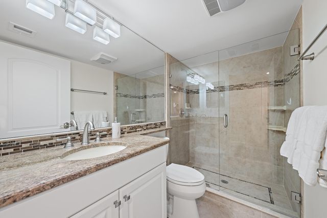 513 Oak Harbour Drive, Juno Beach, FL 33408