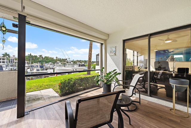 513 Oak Harbour Drive, Juno Beach, FL 33408