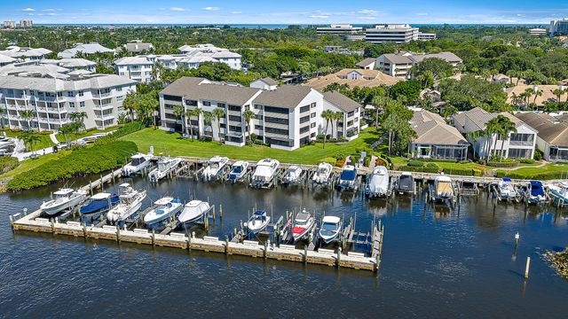 513 Oak Harbour Drive, Juno Beach, FL 33408