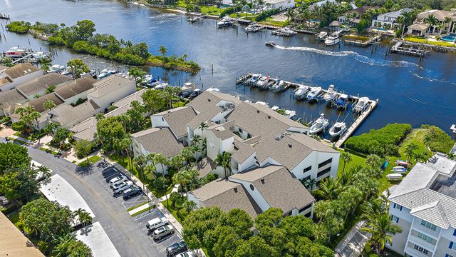 513 Oak Harbour Drive, Juno Beach, FL 33408