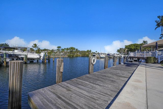 513 Oak Harbour Drive, Juno Beach, FL 33408