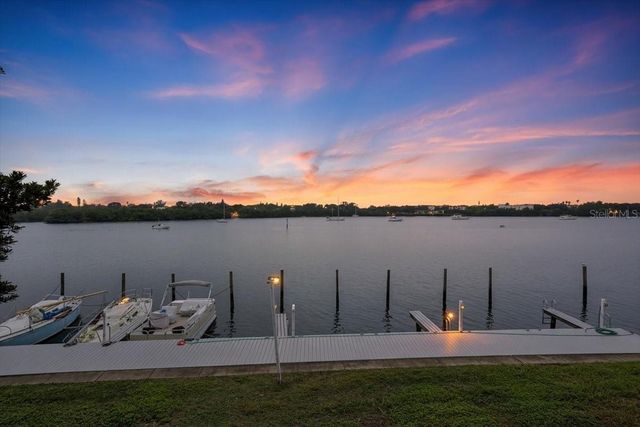 101 POMPANO DRIVE SE C, St Petersburg, FL 33705