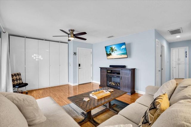 101 POMPANO DRIVE SE C, St Petersburg, FL 33705