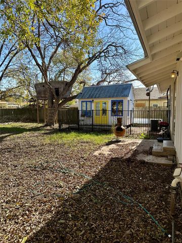 2507 E Side DR, Austin, TX 78704