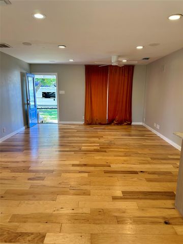 2507 E Side DR, Austin, TX 78704