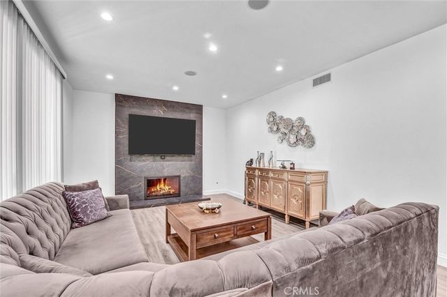 11765 Monte Leon, Porter Ranch, CA 91326