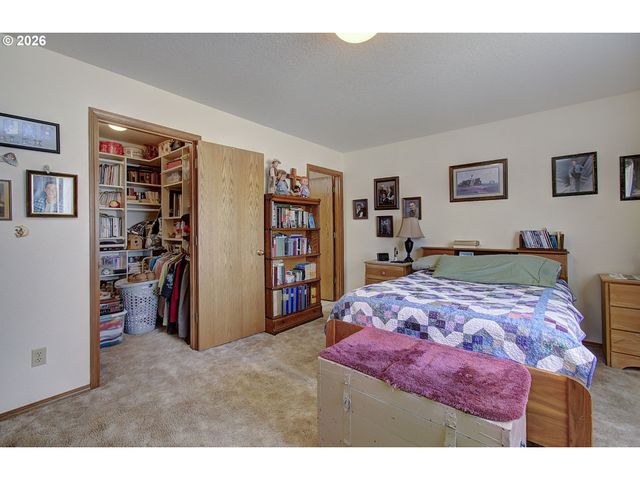 1206 Nw 133RD St A, Vancouver, WA 98685
