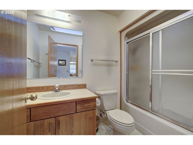 1206 Nw 133RD St A, Vancouver, WA 98685