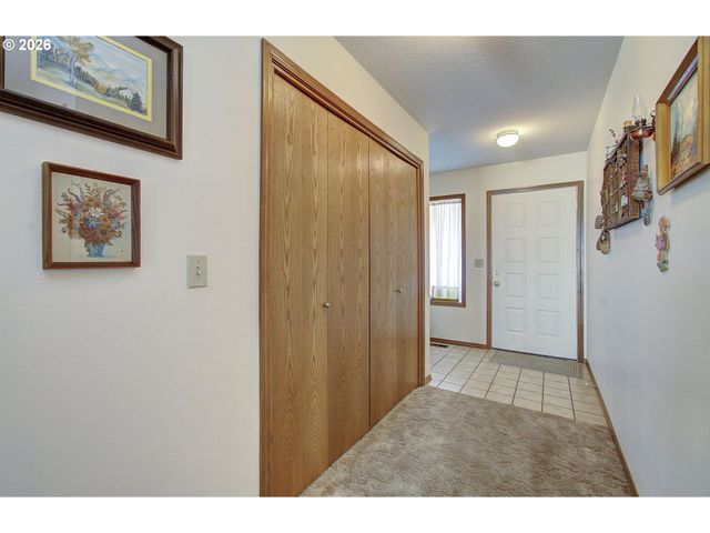 1206 Nw 133RD St A, Vancouver, WA 98685