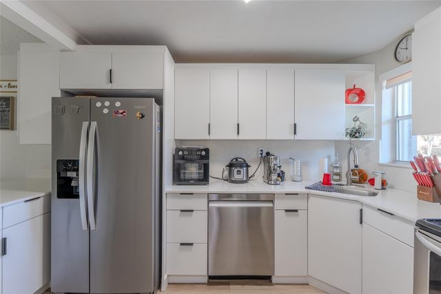 8900 Washington Boulevard 115, Pembroke Pines, FL 33025