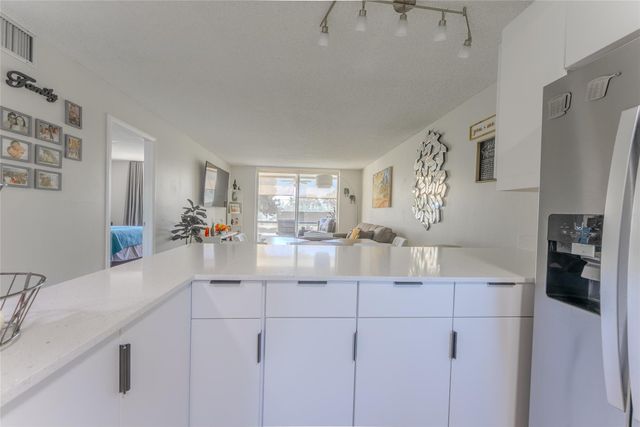 8900 Washington Boulevard 115, Pembroke Pines, FL 33025