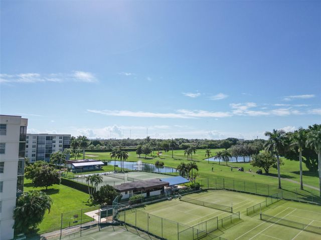 8900 Washington Boulevard 115, Pembroke Pines, FL 33025