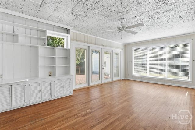 115 E 60th Street, Savannah, GA 31405