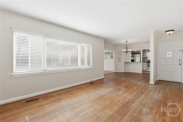 115 E 60th Street, Savannah, GA 31405