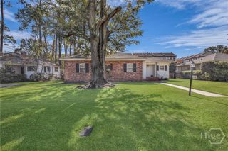 115 E 60th Street, Savannah, GA 31405